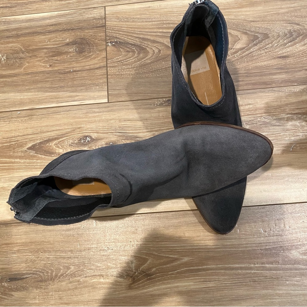 Dolce Vita dark gray Suede Ankle Boots